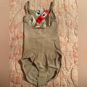 New Spanx Slimmer & Shine Open-Bust Bodysuit Rose Gold Large